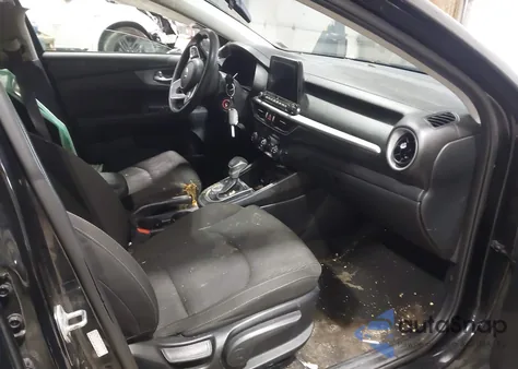 2020 Kia Forte Lxs z USA, uszkodzony, nr VIN 3KPF24AD4LE237812